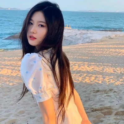 穿越荒年带女儿发家致富